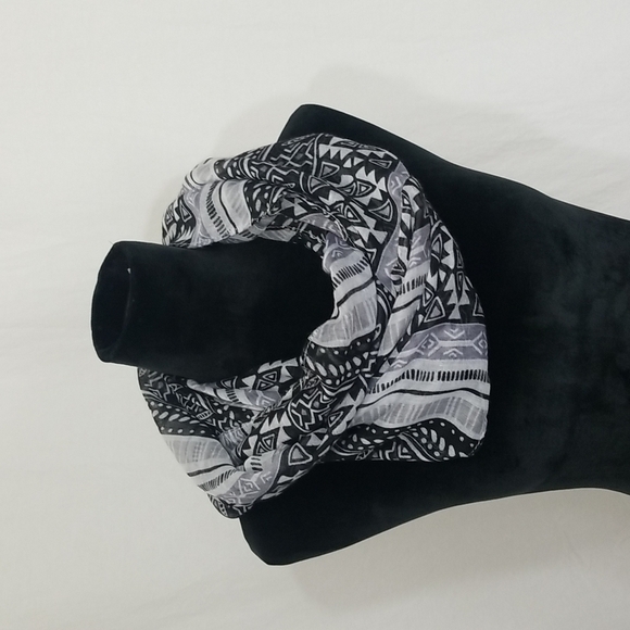 Infinity Scarf - Picture 4 of 4